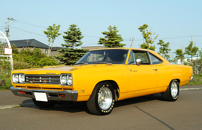 plymouth road runner383