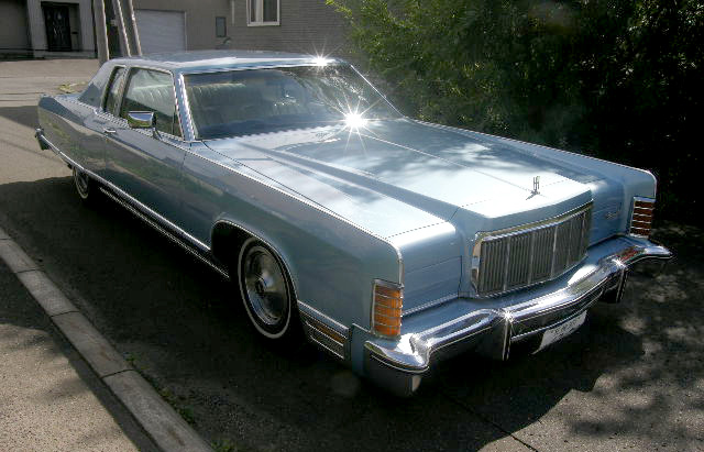 LINCOLN TOWN COUPE
